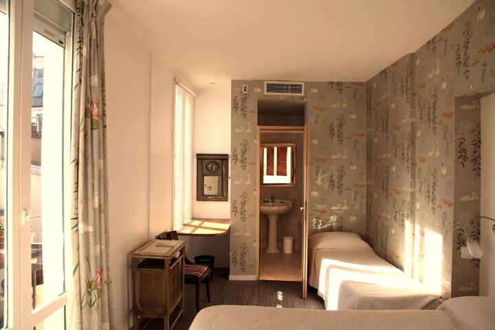 Room 19 of 45