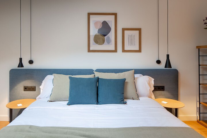 Room 14 of 49