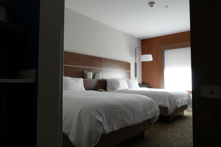 Standard Room, King or Two Doubles (1 of 3)