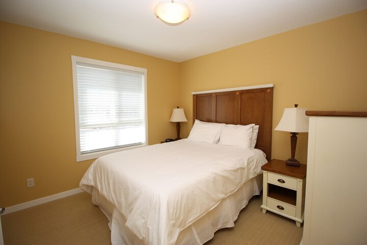 Room 5 of 543