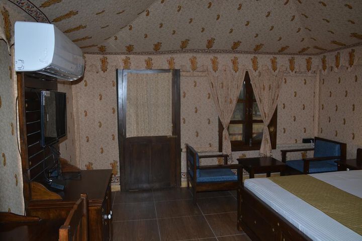 Room 16 of 54