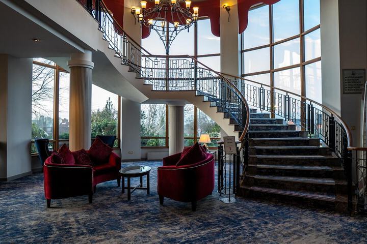 Lobby Entry