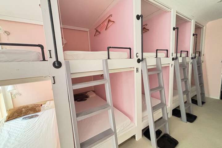 Room 15 of 36