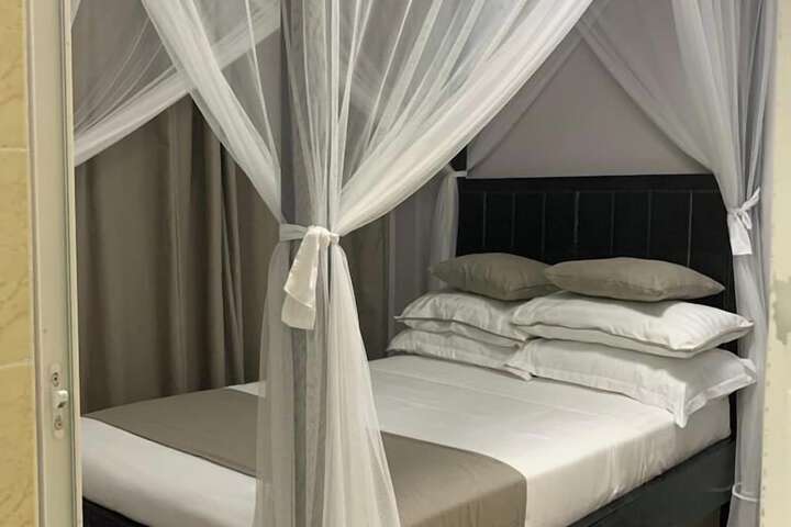 Room 9 of 55