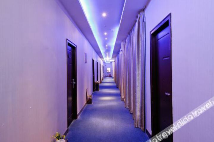 Hotel Interior 12 of 31