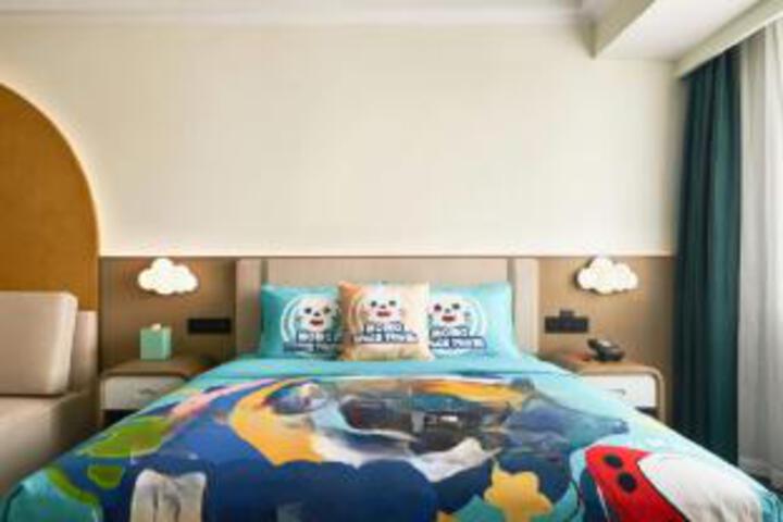 Room 23 of 23