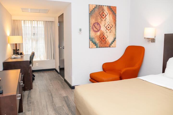 Room 29 of 65