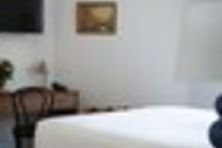 Room 17 of 117