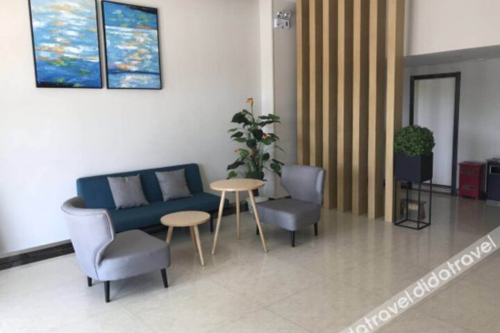 Heyi Express Hotel