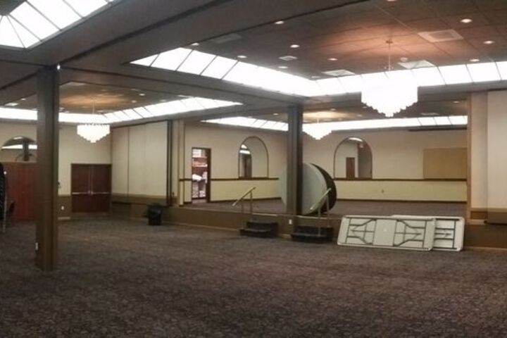 Room 4 of 13