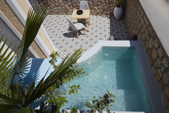 Hot Tub 202 of 277