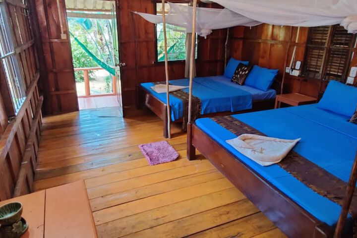 Room 5 of 62
