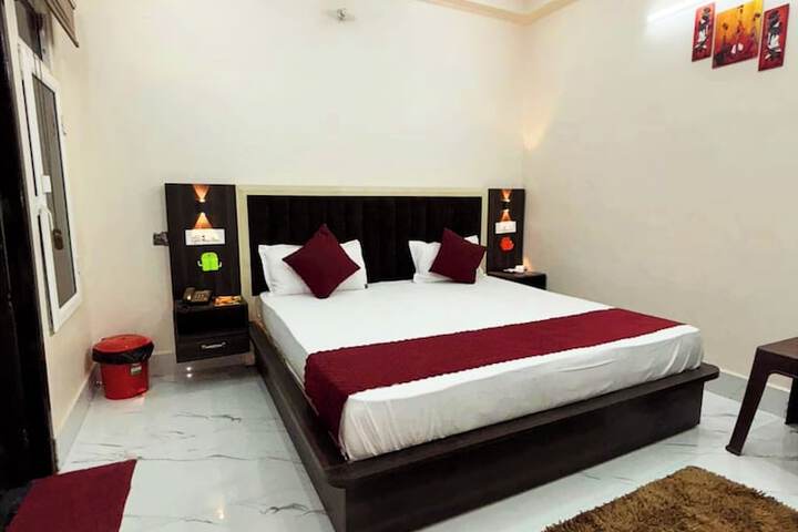 Room 4 of 11