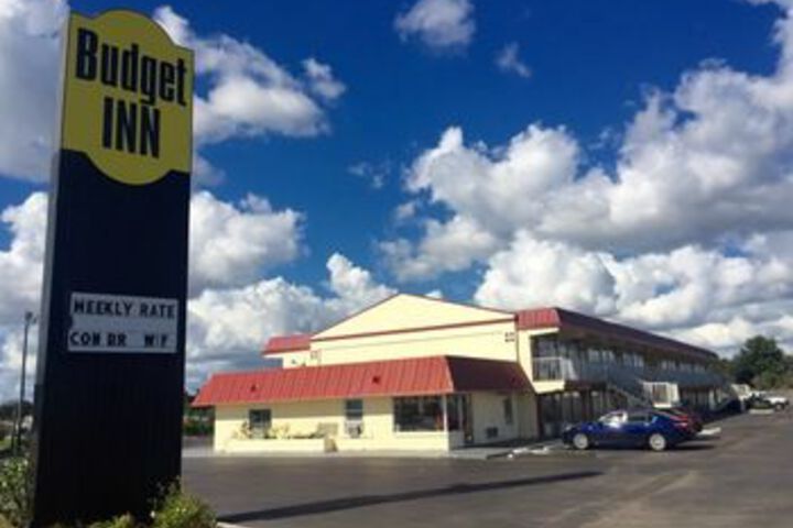 Exterior of Super 8 Wildwood
