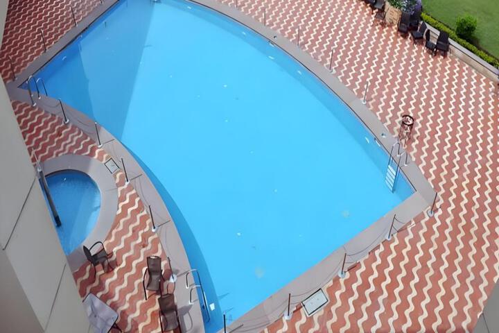 General 8 of 18
