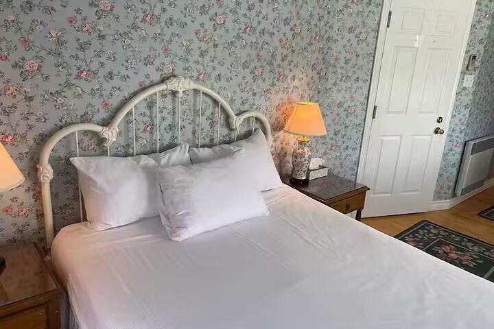 Room 17 of 50