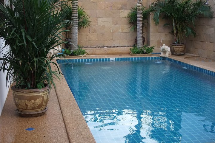 Pool 26 of 43