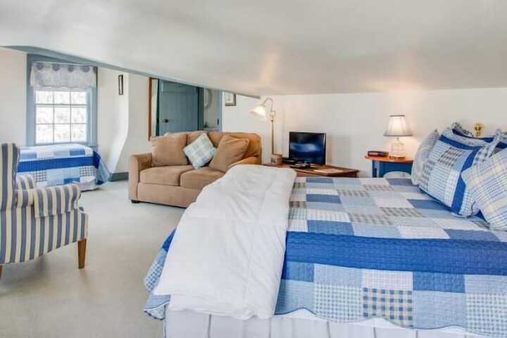 Room 12 of 53
