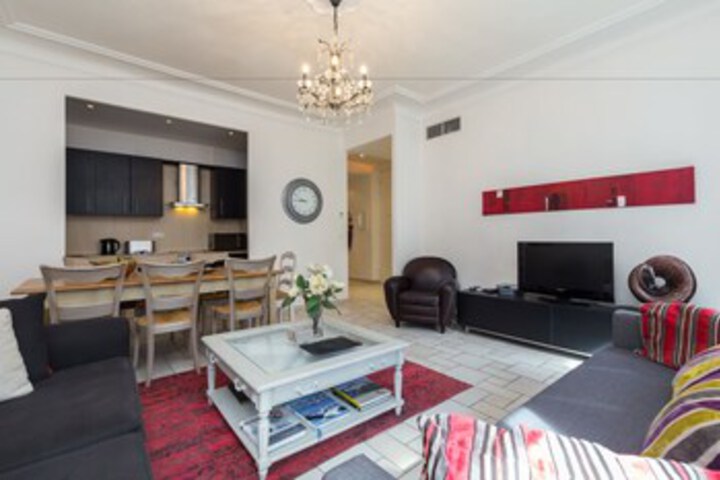Room 10 of 20