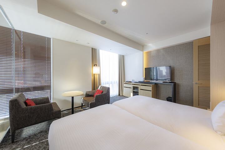 Room 35 of 121