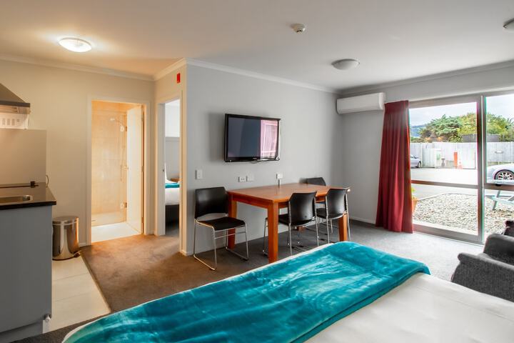 Room 11 of 41