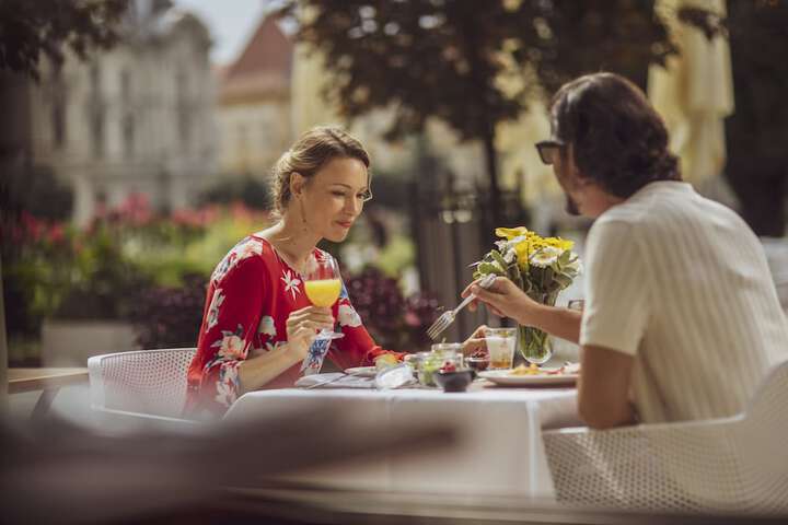 Dining 76 of 81