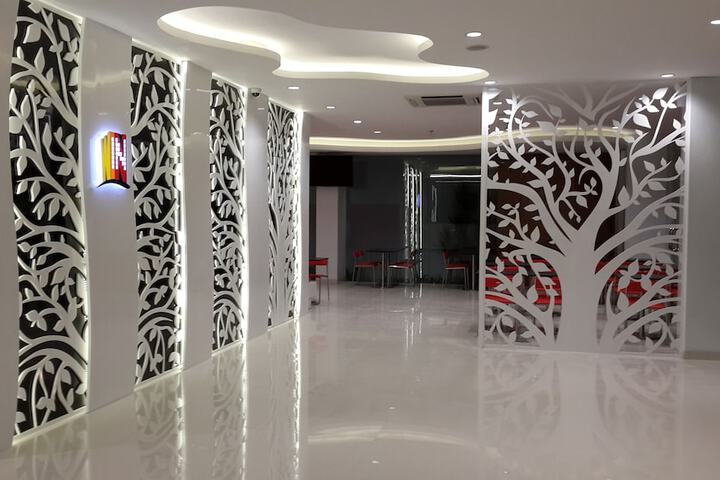 Hotel 2 of 43