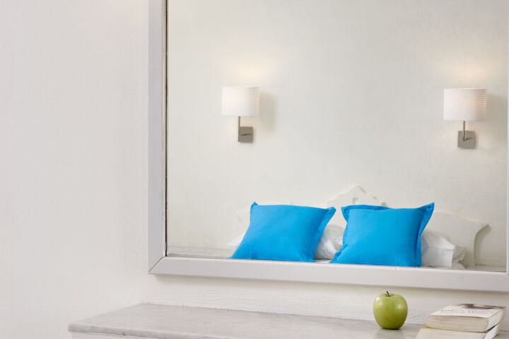 Room 2 of 44