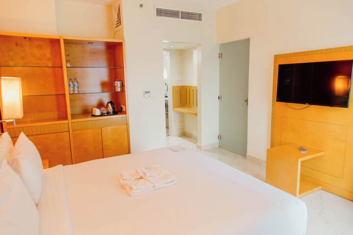 Room 26 of 114