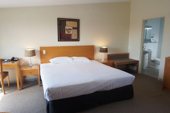 Room 17 of 60