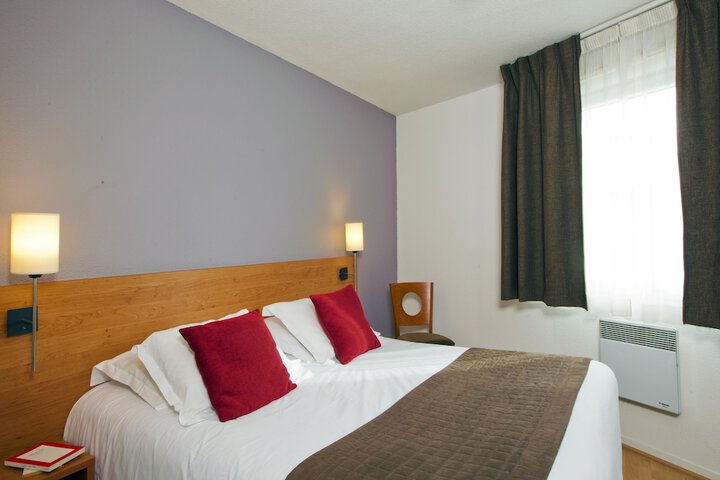 Room 5 of 24