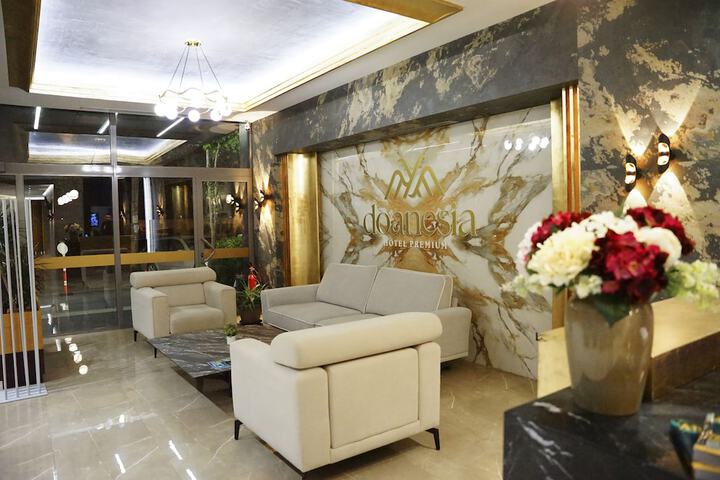 Hotel Interior 6 of 113