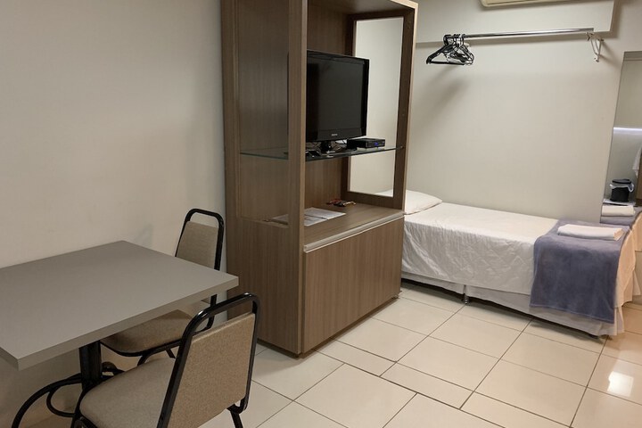 Room 111 of 128