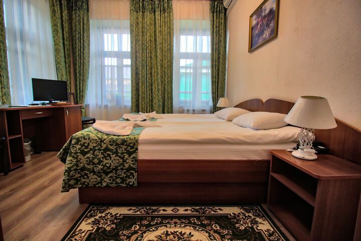 Room 14 of 87