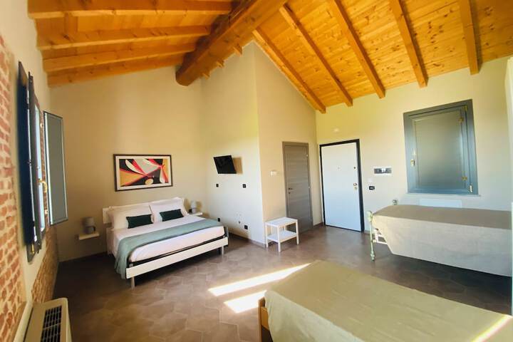 Room 3 of 41
