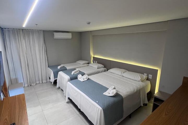 Room 11 of 25