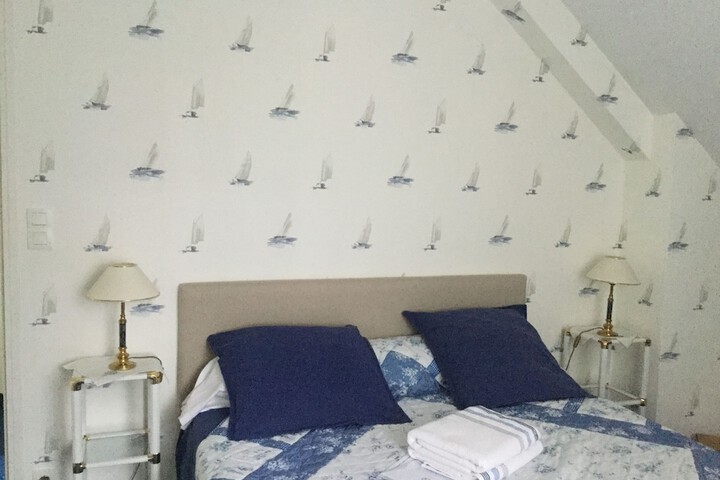 Room 6 of 6