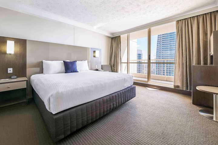 Room 17 of 105