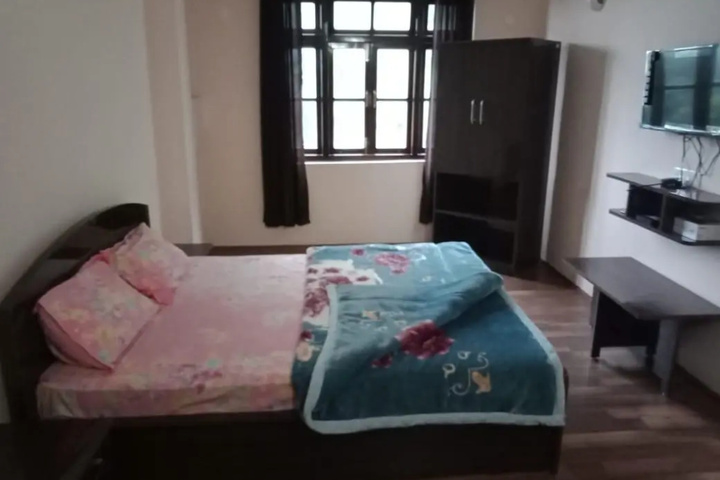 Room 2 of 15