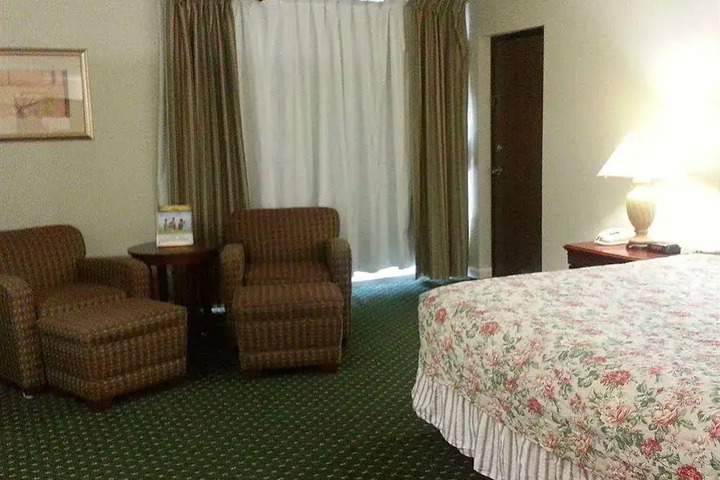 Photo of FOUR SEASONS MOTOR LODGE