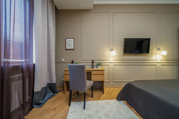 Room 2 of 48