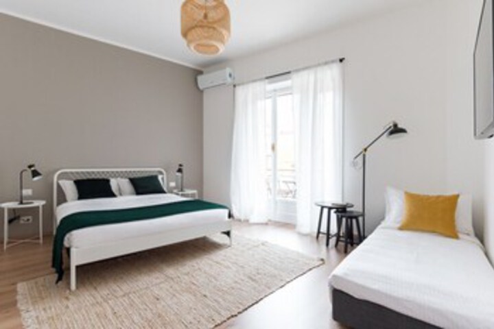 Room 15 of 25
