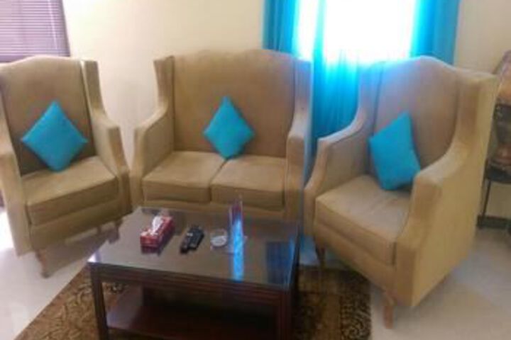 Room 9 of 29