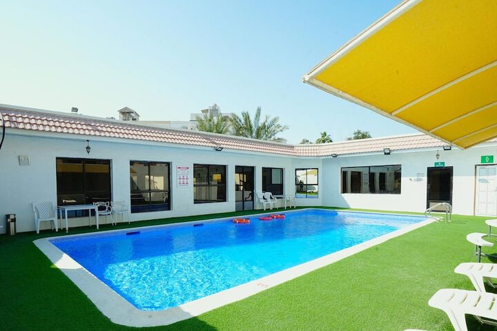 Pool 33 of 58