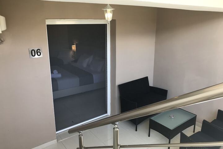 Room 27 of 101