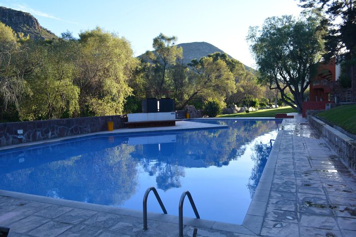 Pool 10 of 48