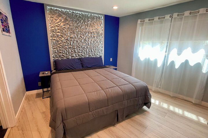 Room 26 of 89