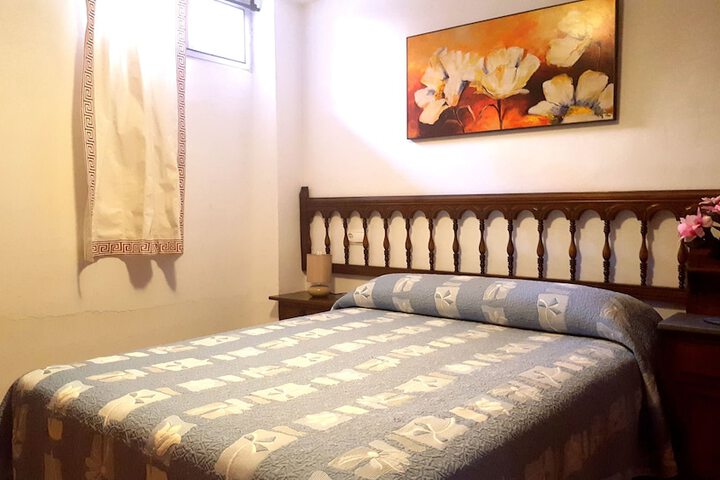 Room 4 of 17