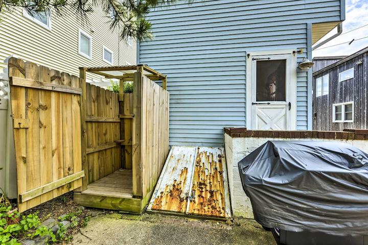 Property Grounds 24 of 31