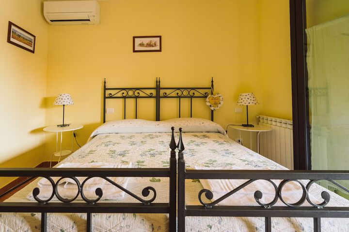 Room 4 of 38
